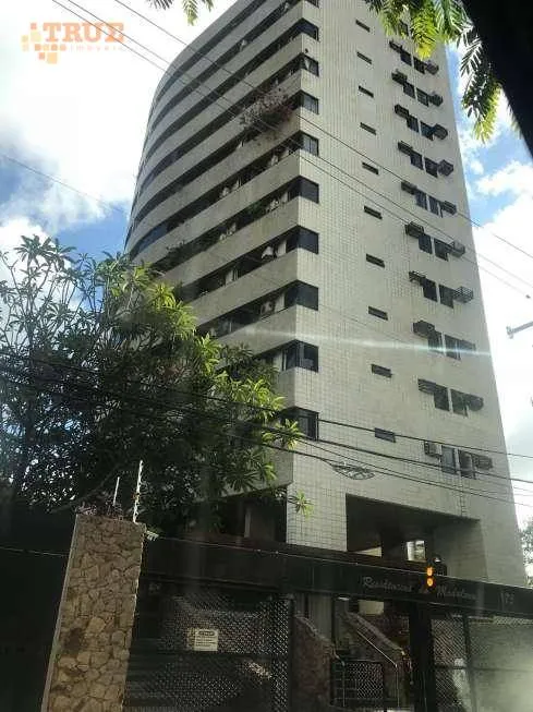 Foto 1 de Apartamento com 4 Quartos à venda, 175m² em Madalena, Recife