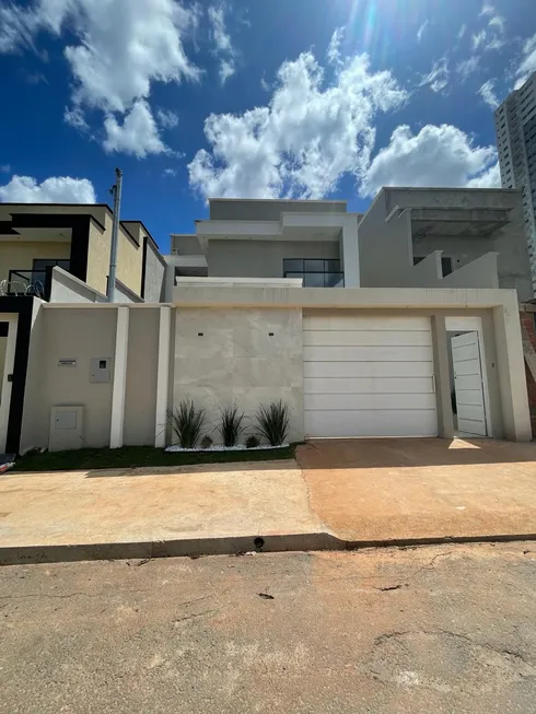 Foto 1 de Sobrado com 3 Quartos à venda, 145m² em Jardim Atlântico, Goiânia