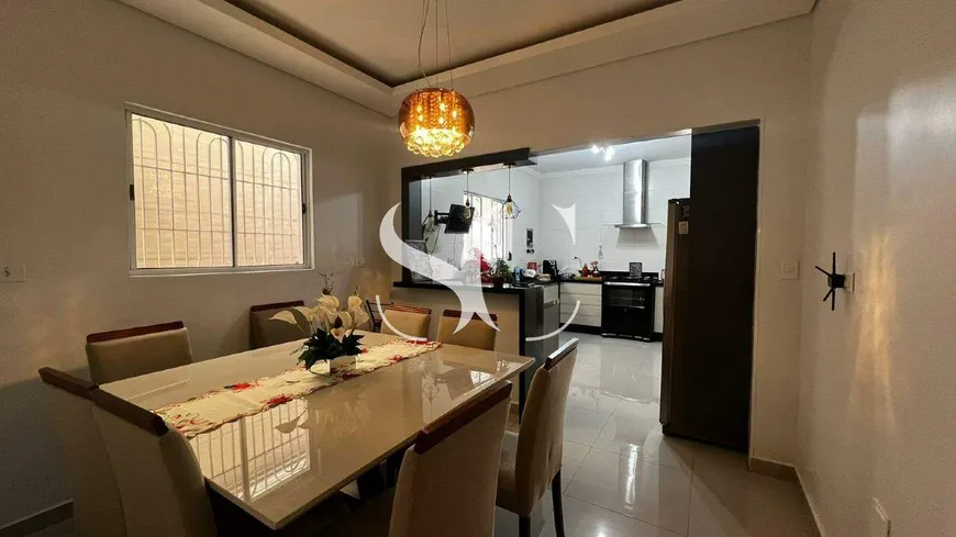 Foto 1 de Casa com 4 Quartos à venda, 148m² em Vila Cascatinha, São Vicente