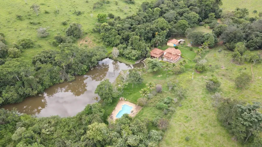 Foto 1 de Fazenda/Sítio com 4 Quartos à venda, 242000m² em Zona Rural, Bonfinópolis