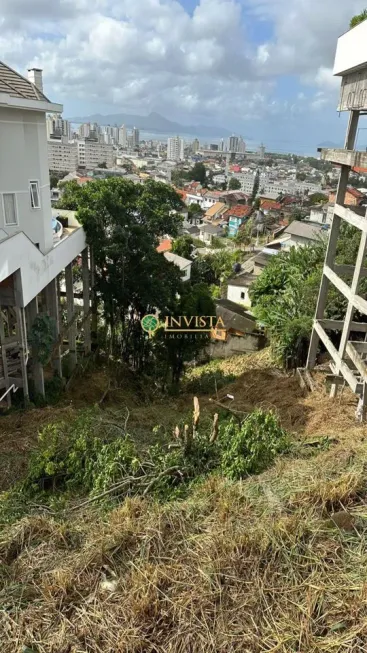 Foto 1 de Lote/Terreno à venda, 1177m² em Nossa Senhora do Rosário, São José