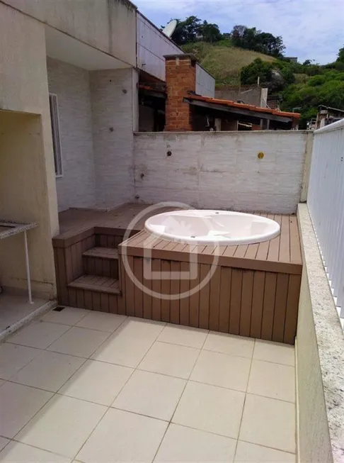 Foto 1 de Casa com 3 Quartos à venda, 250m² em Rio Comprido, Rio de Janeiro
