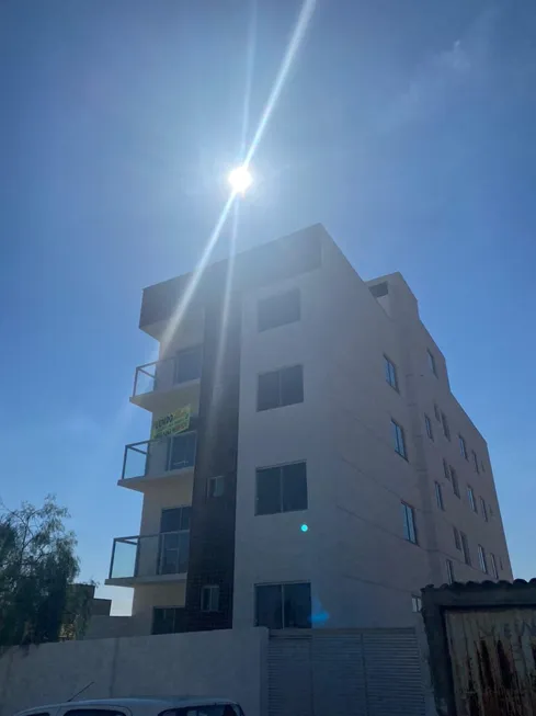 Foto 1 de Apartamento com 2 Quartos à venda, 51m² em Masterville, Sarzedo