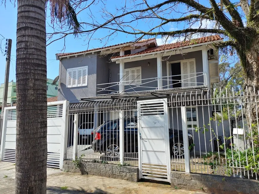 Foto 1 de Sobrado com 3 Quartos à venda, 200m² em Centro, Esteio