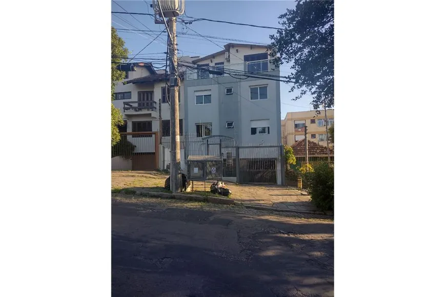 Foto 1 de Apartamento com 1 Quarto à venda, 26m² em Santo Antônio, Porto Alegre