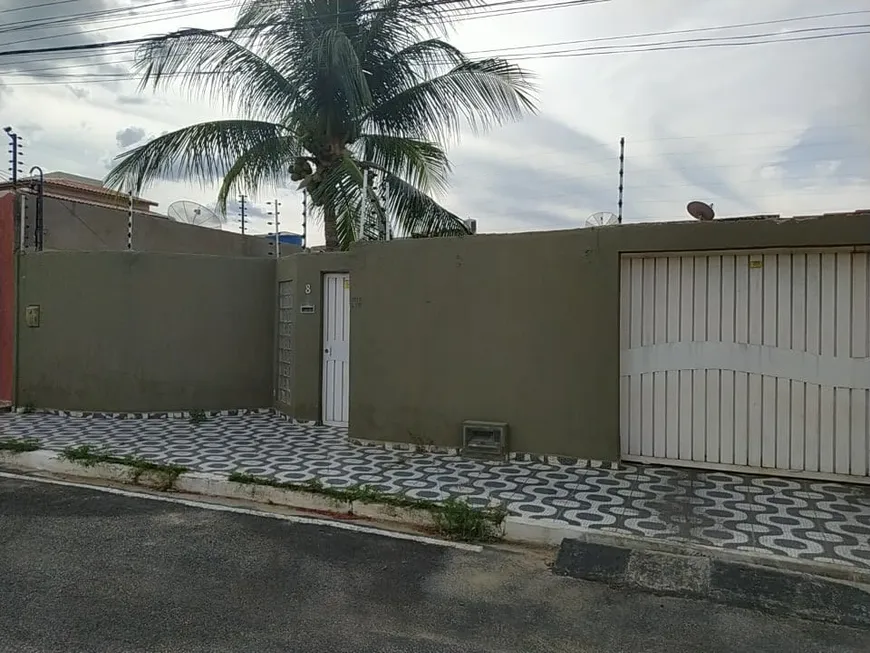 Foto 1 de Casa com 4 Quartos à venda, 220m² em Cajueiro, Juazeiro