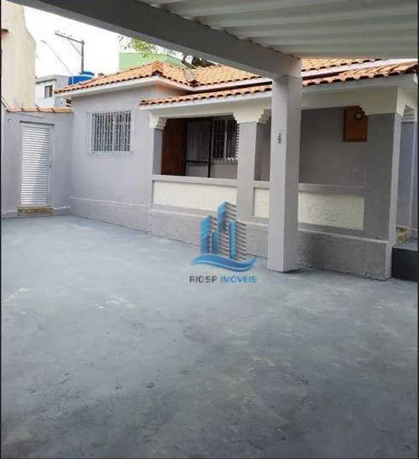 Foto 1 de Casa com 2 Quartos à venda, 82m² em Nova Gerti, São Caetano do Sul