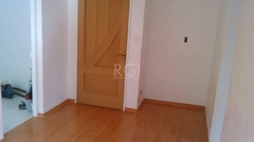 Foto 1 de Apartamento com 1 Quarto à venda, 40m² em Vila Nova, Porto Alegre