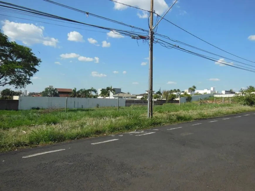 Foto 1 de Lote/Terreno à venda, 1000m² em Altamira, Uberlândia