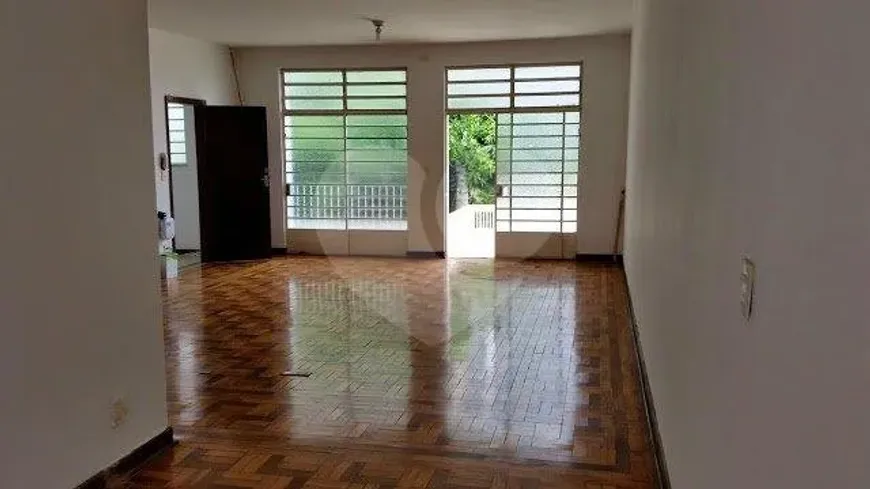 Foto 1 de Casa com 6 Quartos à venda, 304m² em Campo Belo, São Paulo