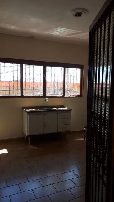 Foto 1 de Apartamento com 1 Quarto para alugar, 50m² em Ipiranga, Ribeirão Preto