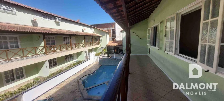 Foto 1 de Apartamento com 4 Quartos à venda, 97m² em Peró, Cabo Frio