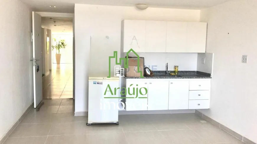 Foto 1 de Flat com 1 Quarto à venda, 61m² em Itaipu, Niterói