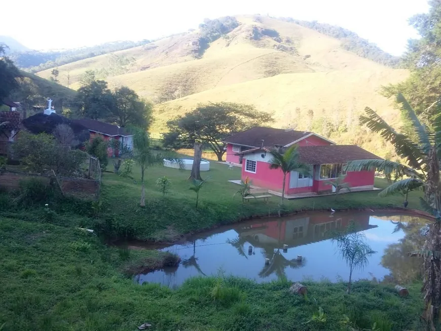Foto 1 de Fazenda/Sítio com 3 Quartos à venda, 300m² em Area Rural de Sao Francisco Xavier, São José dos Campos