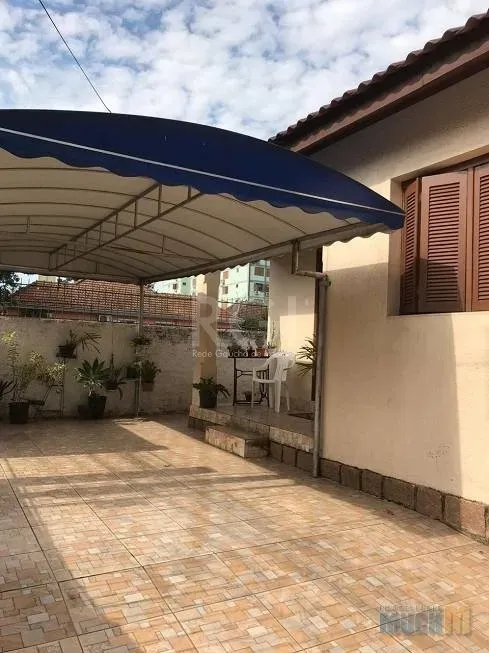 Foto 1 de Casa com 4 Quartos à venda, 120m² em Centro, Canoas