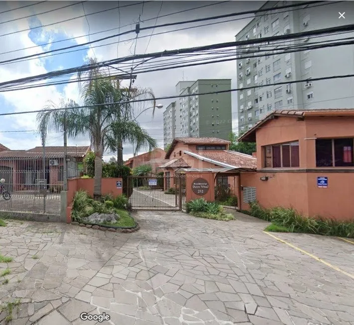 Foto 1 de Casa de Condomínio com 4 Quartos à venda, 103m² em Glória, Porto Alegre