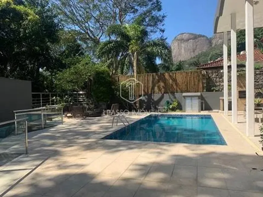 Foto 1 de Casa com 4 Quartos para venda ou aluguel, 560m² em Gávea, Rio de Janeiro