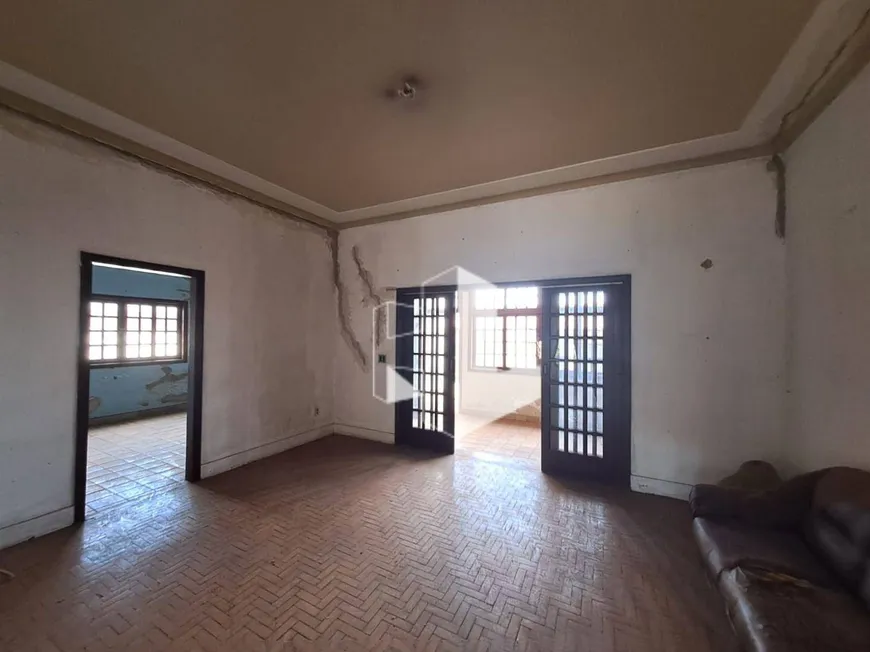 Foto 1 de Casa com 3 Quartos à venda, 250m² em Vila Nassif Name, Jaú