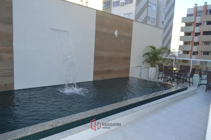 Foto 1 de Apartamento com 3 Quartos à venda, 130m² em Centro, Balneário Camboriú