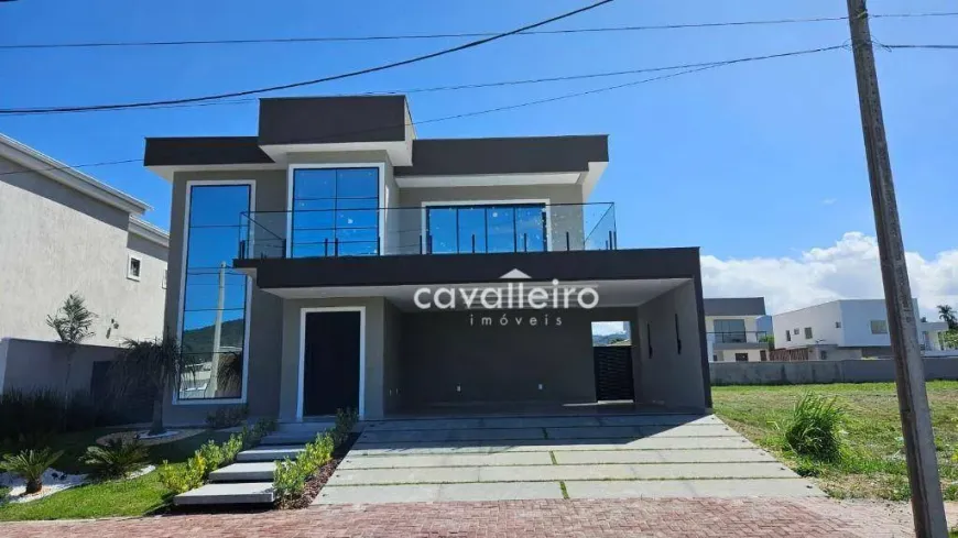 Foto 1 de Casa de Condomínio com 4 Quartos à venda, 313m² em Centro, Maricá