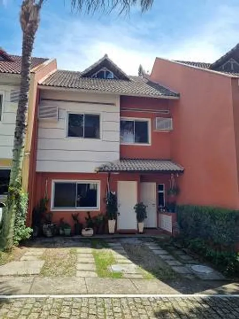 Foto 1 de Casa de Condomínio com 4 Quartos à venda, 180m² em Freguesia- Jacarepaguá, Rio de Janeiro