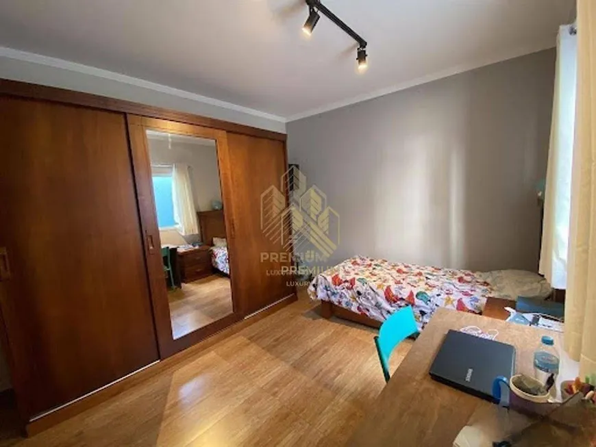 Foto 1 de Sobrado com 3 Quartos à venda, 215m² em Vila Gomes Cardim, São Paulo