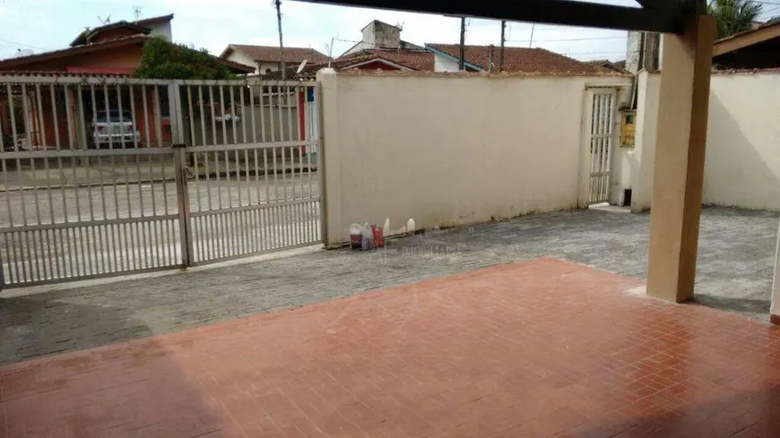 Foto 1 de Casa com 3 Quartos à venda, 150m² em Ipiranguinha, Ubatuba