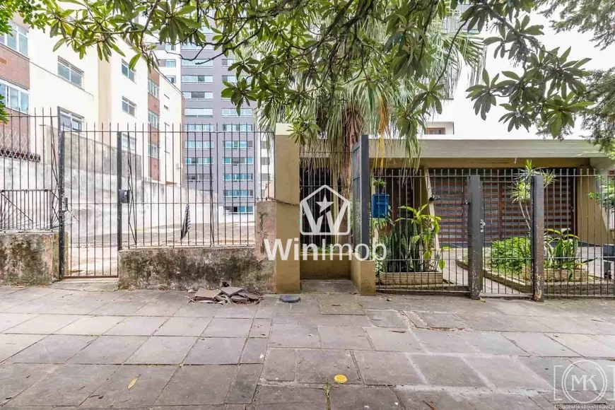 Foto 1 de Lote/Terreno à venda, 726m² em Petrópolis, Porto Alegre