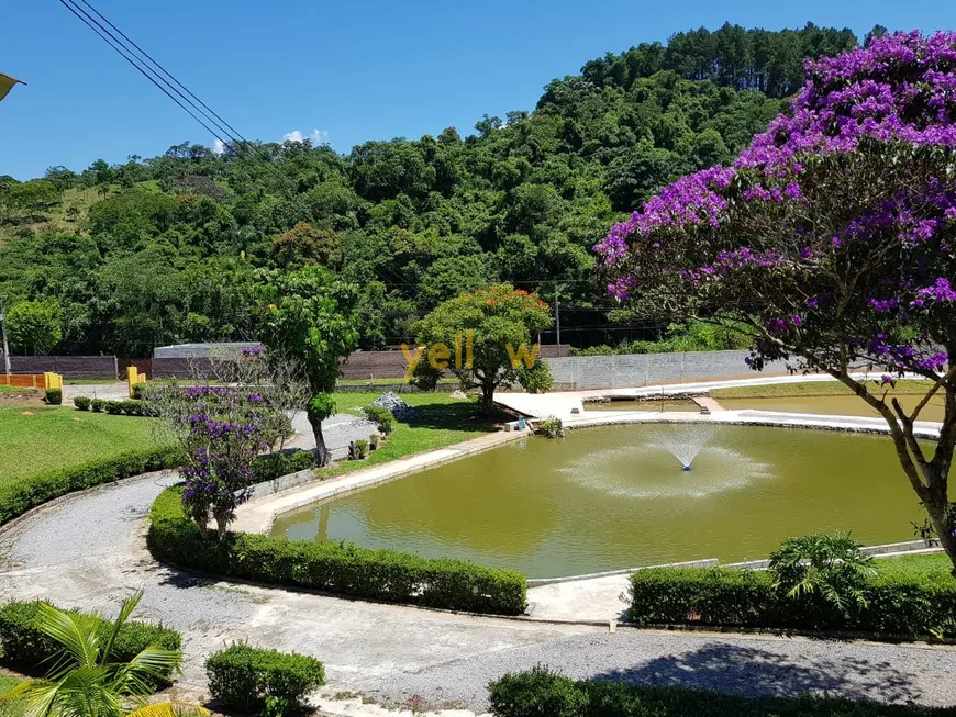 Foto 1 de Fazenda/Sítio com 6 Quartos à venda, 1000m² em Jardim das Cerejeiras, Arujá