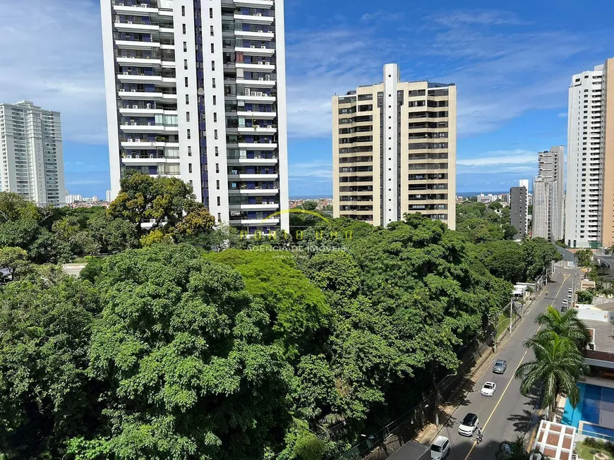 Foto 1 de Apartamento com 4 Quartos à venda, 205m² em Horto Florestal, Salvador