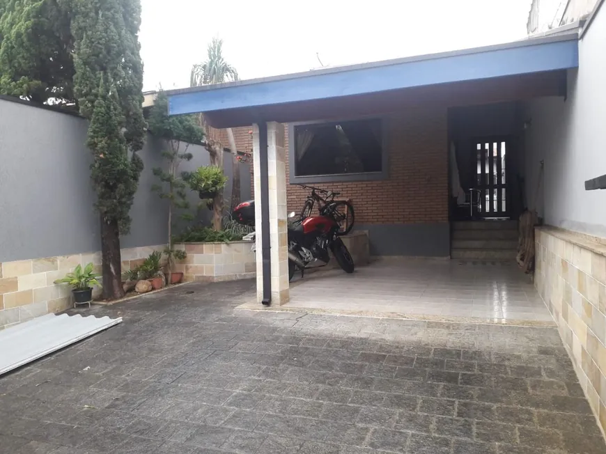 Foto 1 de Casa com 2 Quartos à venda, 139m² em Jardim Ana Rosa, Taubaté