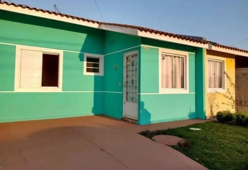 Foto 1 de Casa com 2 Quartos à venda, 50m² em Órfãs, Ponta Grossa