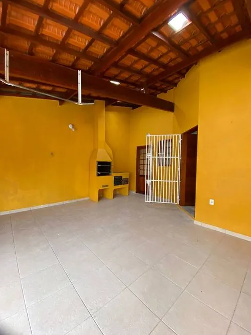 Foto 1 de Casa com 3 Quartos à venda, 128m² em Vila Sílvia, São Paulo