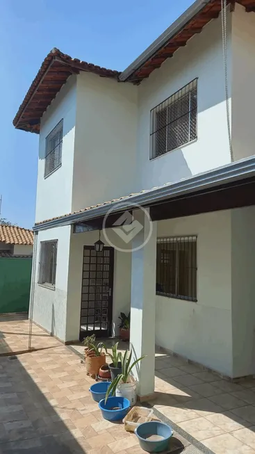 Foto 1 de Casa com 3 Quartos à venda, 152m² em Parque Residencial Sonia Teixeira Romanelli, Pedro Leopoldo