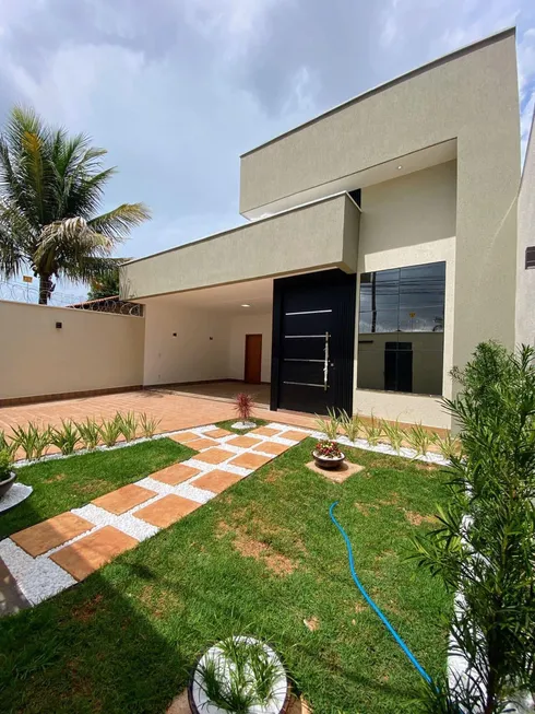 Foto 1 de Casa com 3 Quartos à venda, 220m² em Jardim Abaporu, Goiânia