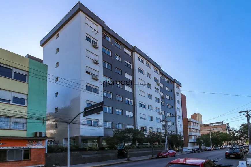 Foto 1 de Apartamento com 1 Quarto para alugar, 50m² em Centro, Pelotas