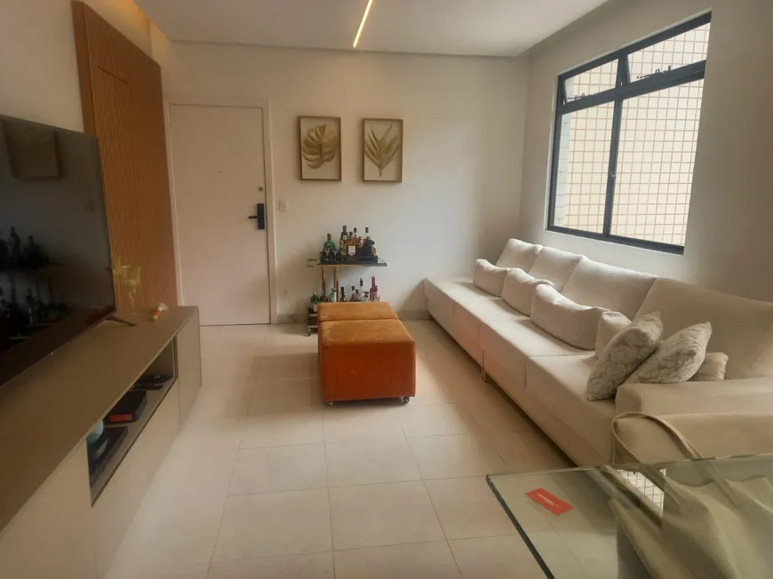 Foto 1 de Apartamento com 4 Quartos à venda, 160m² em Santo Antônio, Belo Horizonte