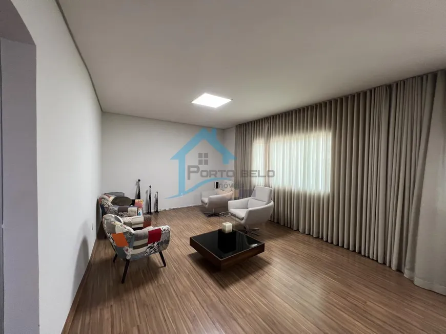 Foto 1 de Casa com 3 Quartos à venda, 250m² em Pindorama, Belo Horizonte