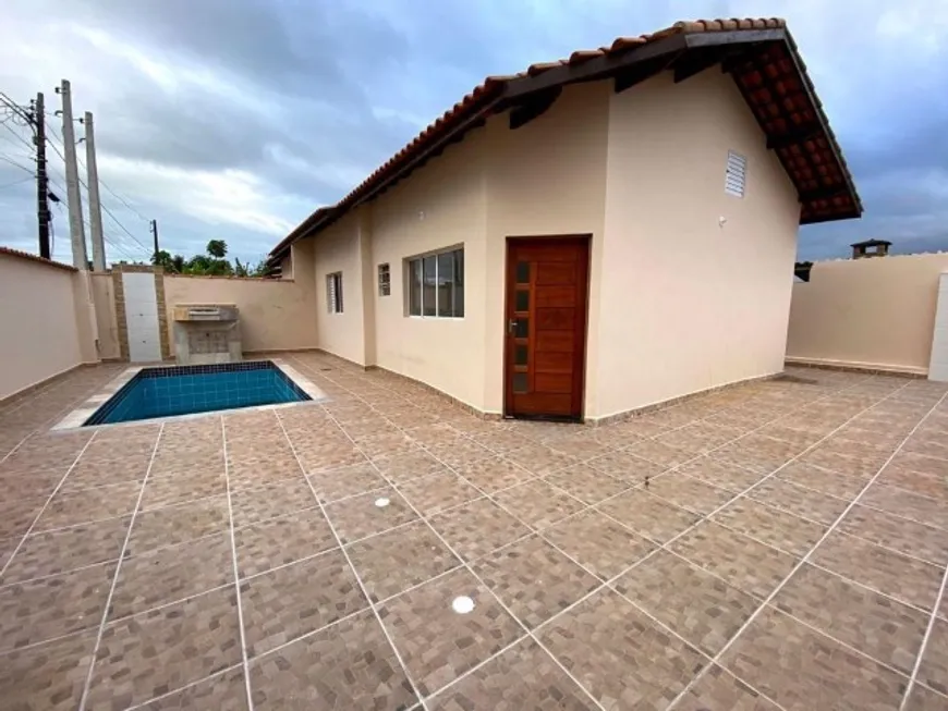 Foto 1 de Casa com 2 Quartos à venda, 60m² em Tupy, Itanhaém