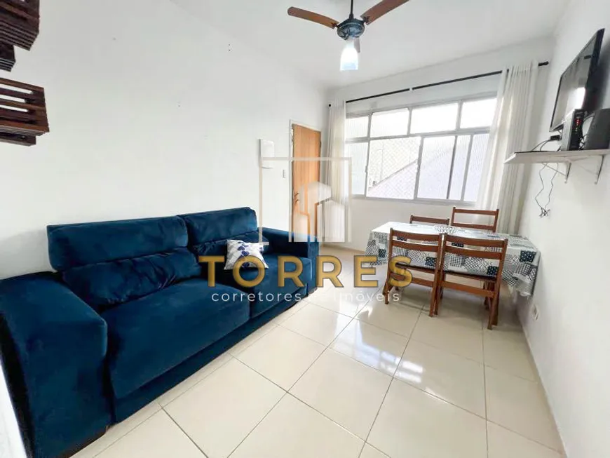 Foto 1 de Apartamento com 2 Quartos à venda, 65m² em Praia das Pitangueiras, Guarujá