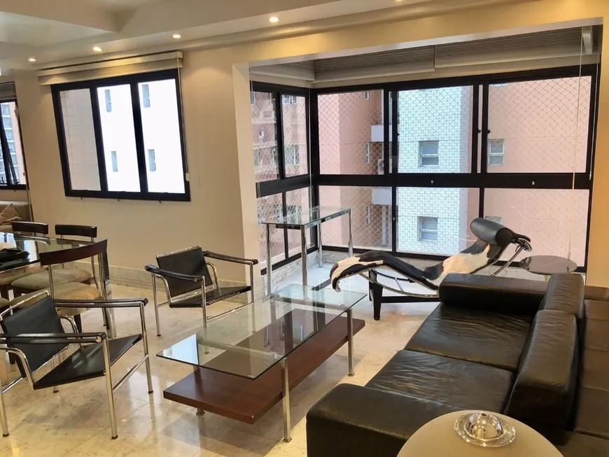 Foto 1 de Apartamento com 3 Quartos para alugar, 140m² em Vila Nova Conceição, São Paulo