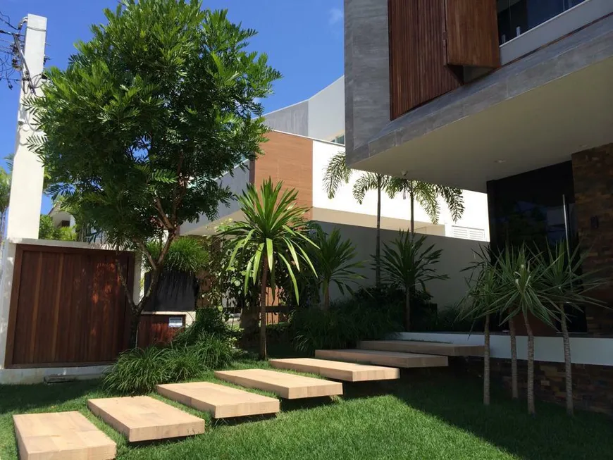 Foto 1 de Casa de Condomínio com 3 Quartos à venda, 600m² em Alphaville I, Salvador