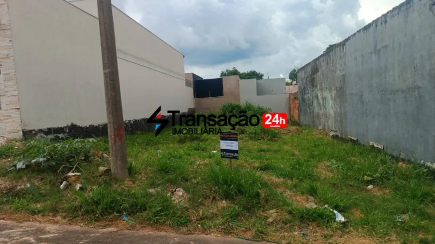 Foto 1 de Lote/Terreno à venda, 250m² em Vila Scarabucci, Franca