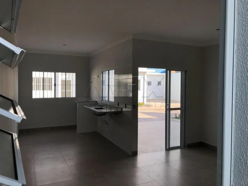 Foto 1 de Casa de Condomínio com 2 Quartos à venda, 100m² em Vila Industrial, Bauru