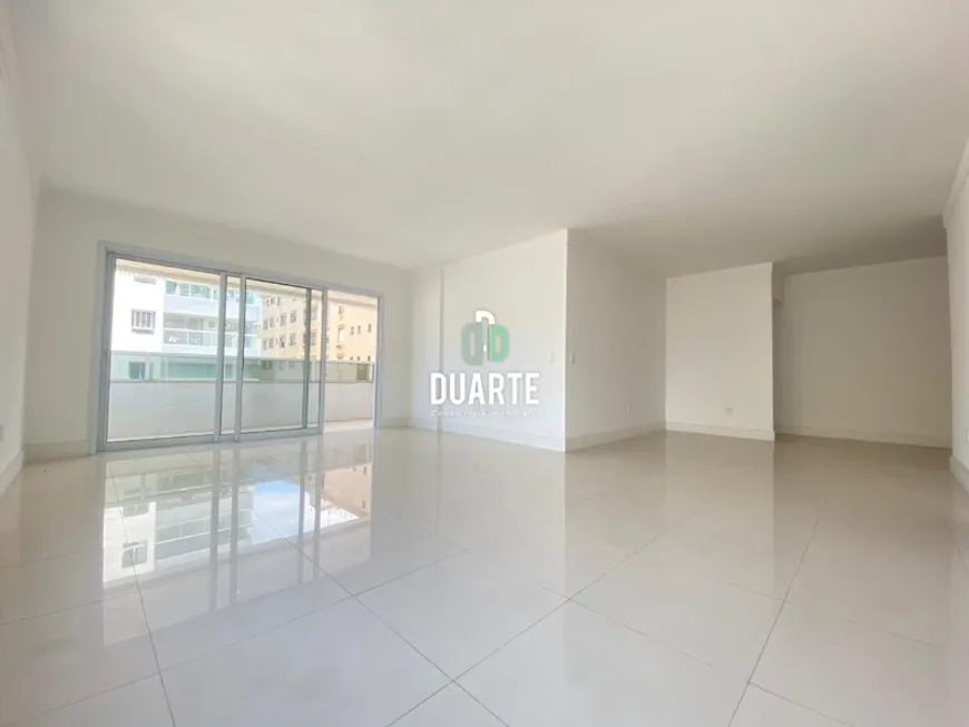 Foto 1 de Apartamento com 4 Quartos para alugar, 220m² em Pompeia, Santos
