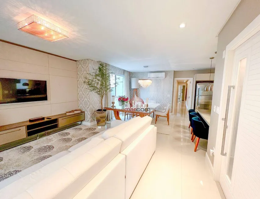Foto 1 de Apartamento com 4 Quartos à venda, 159m² em Pioneiros, Balneário Camboriú