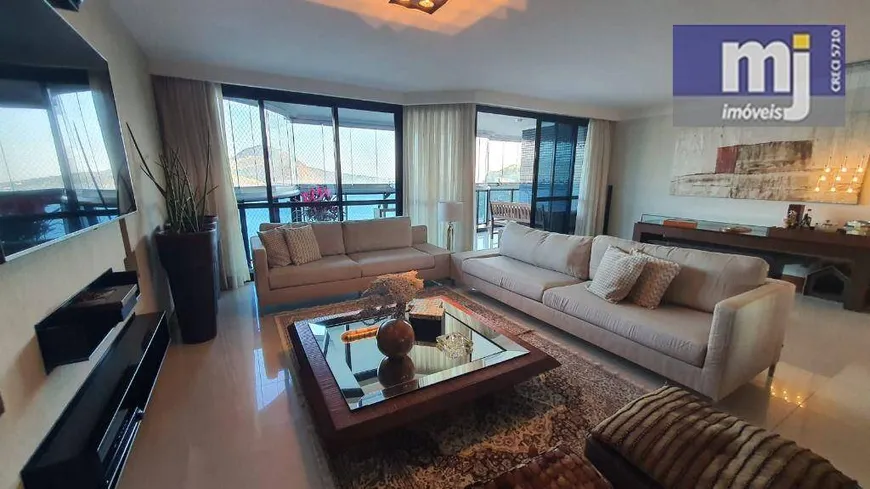 Foto 1 de Apartamento com 4 Quartos à venda, 190m² em Boa Viagem, Niterói