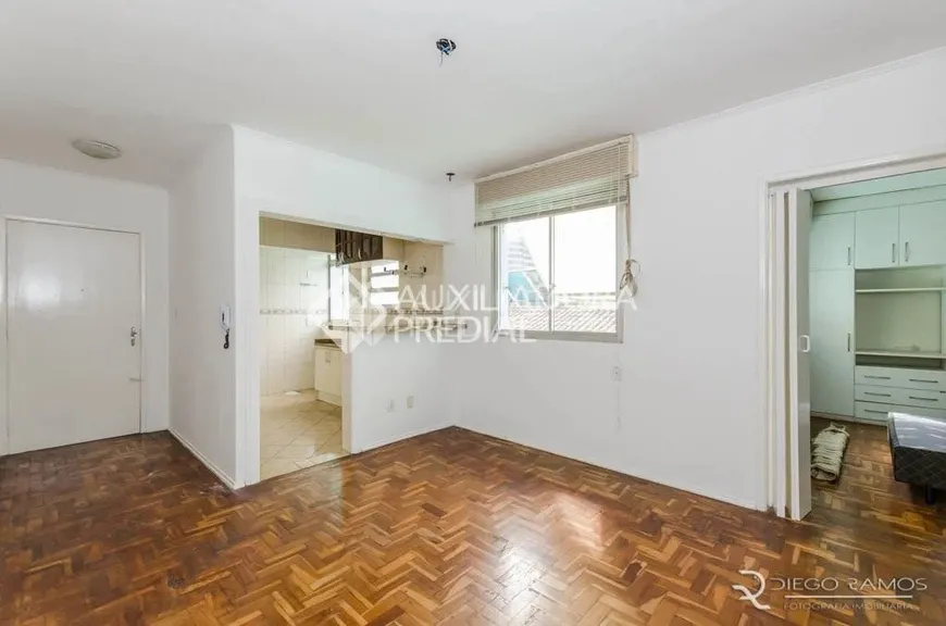 Foto 1 de Apartamento com 1 Quarto à venda, 44m² em Praia de Belas, Porto Alegre