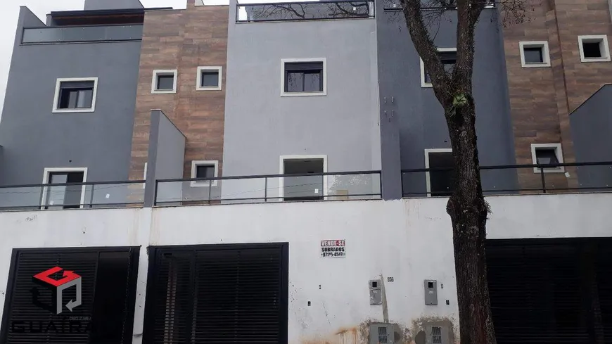 Foto 1 de Sobrado com 2 Quartos à venda, 130m² em Pinheirinho, Santo André