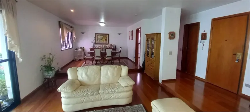 Foto 1 de Apartamento com 4 Quartos à venda, 214m² em Mirandópolis, São Paulo